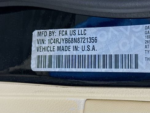 Used 2022 Jeep Grand Cherokee Limited 4xe w/ Luxury Tech Group II AWD/4WD image 35