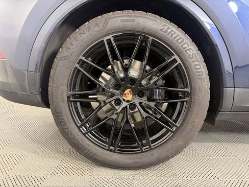 Certified 2026 Porsche Cayenne Coupe AWD/4WD image 13