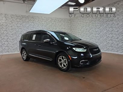 Used 2023 Chrysler Pacifica Limited