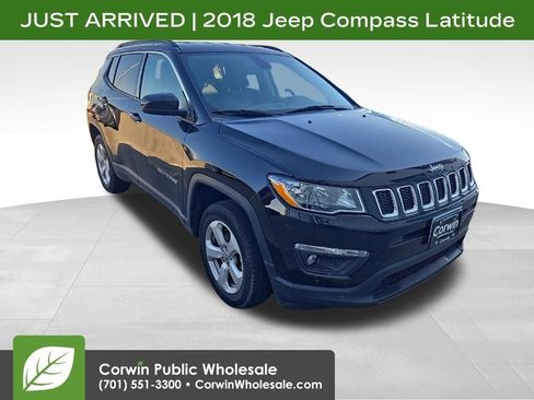 Used 2018 Jeep Compass Latitude w/ Cold Weather Group AWD/4WD image 1