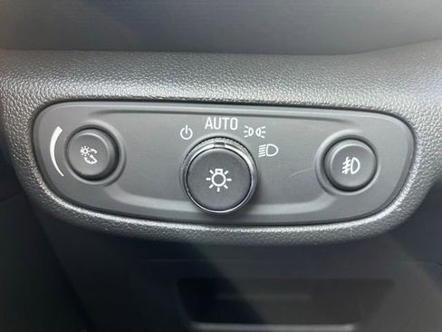 Used 2023 Chevrolet TrailBlazer LT w/ Convenience Package FWD image 17