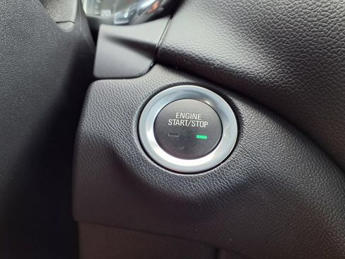 Used 2023 Chevrolet Equinox LT FWD image 13