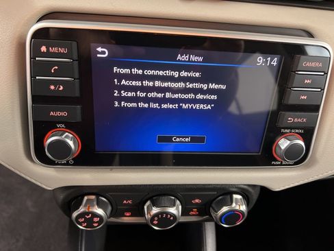 Used 2021 Nissan Versa SV FWD image 12