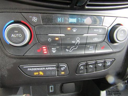 Used 2019 Ford Escape Titanium w/ U9j03 - Titanium Tow Package image 21