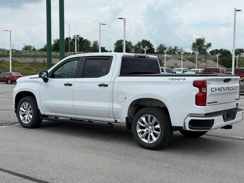 Used 2021 Chevrolet Silverado 1500 Custom AWD/4WD image 3