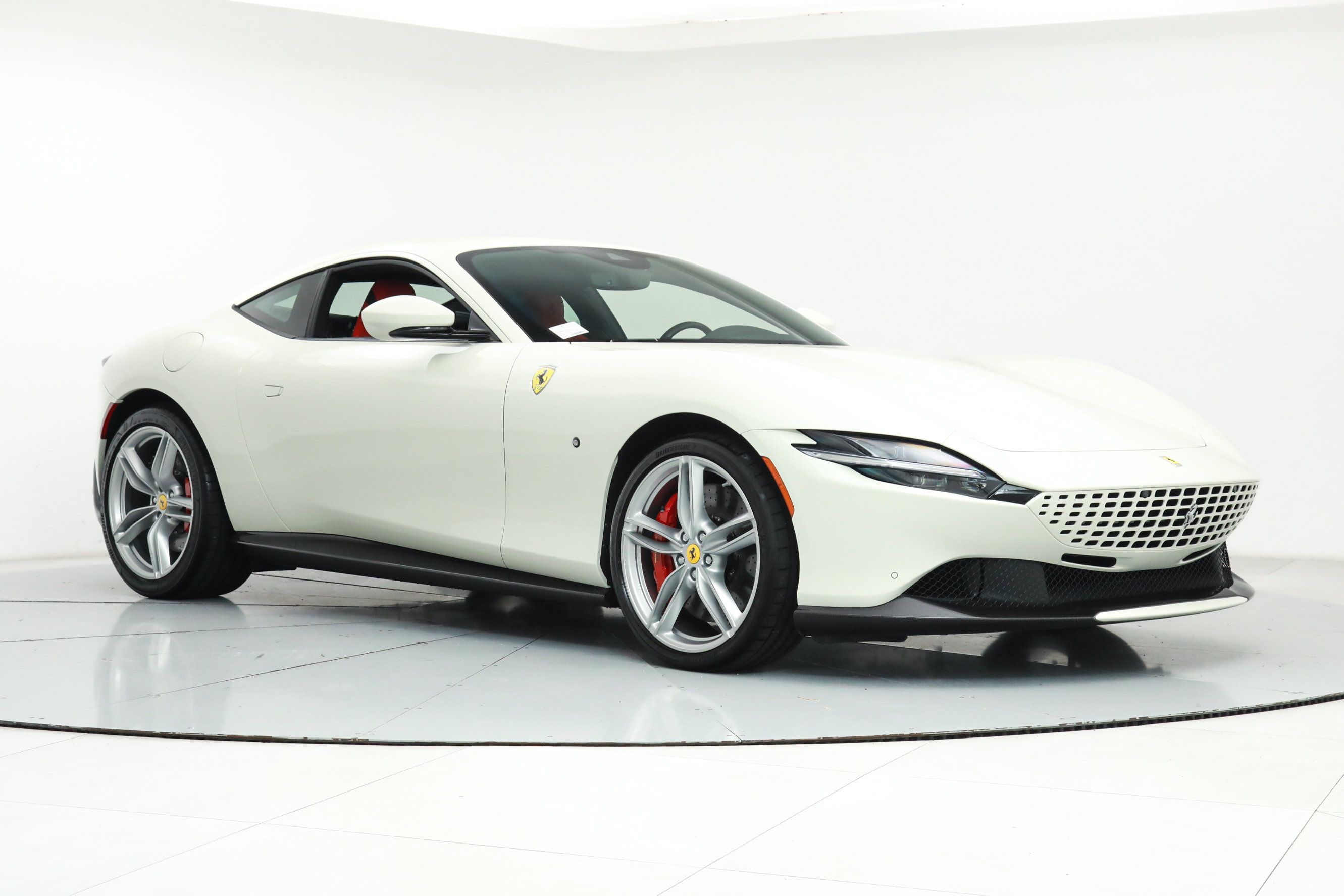 Certified 2024 Ferrari Roma RWD image 10