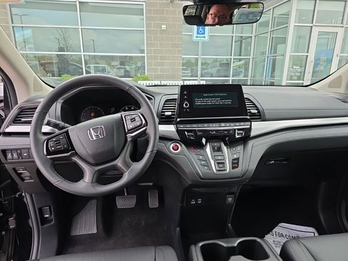 Used 2025 Honda Odyssey EX-L image 9