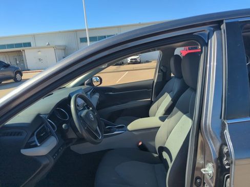 Used 2023 Toyota Camry LE image 13