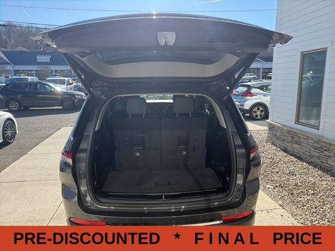 Used 2022 Jeep Grand Cherokee L Limited AWD/4WD image 7
