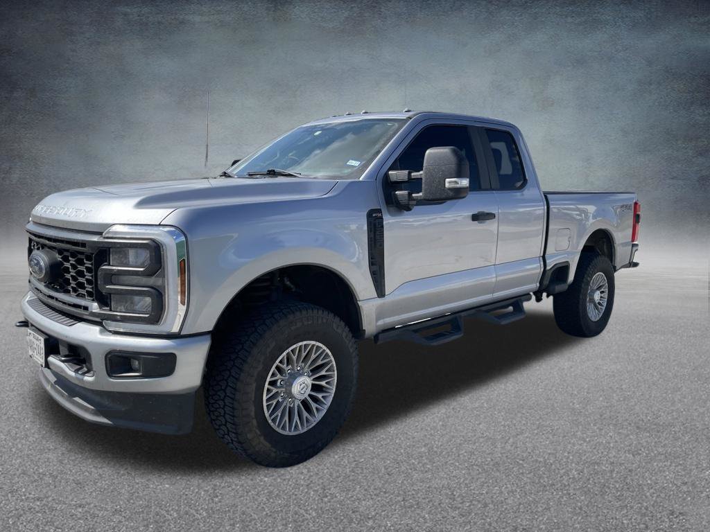 Used 2024 Ford F250 XL w/ STX Appearance Package AWD/4WD image 3