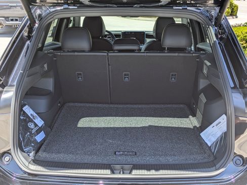 New 2026 Volkswagen Tiguan SE R-Line AWD/4WD image 13