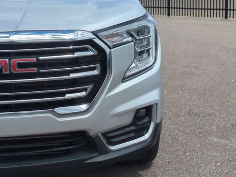 Used 2022 GMC Terrain SLT w/ Infotainment Package II AWD/4WD image 10
