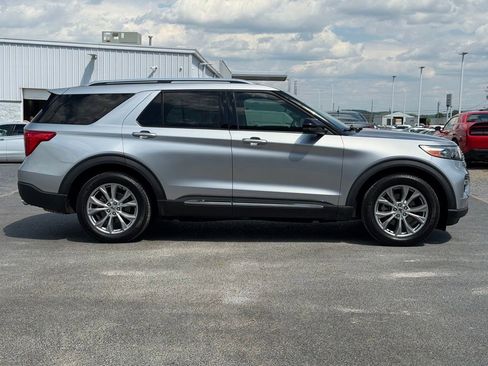 Used 2020 Ford Explorer Limited RWD image 4