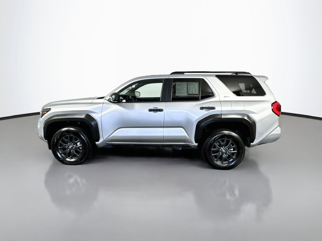 Used 2026 Toyota 4Runner SR5 AWD/4WD image 5