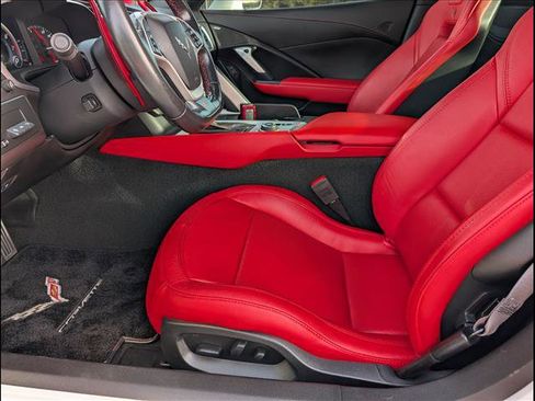 Used 2017 Chevrolet Corvette Stingray Coupe image 9