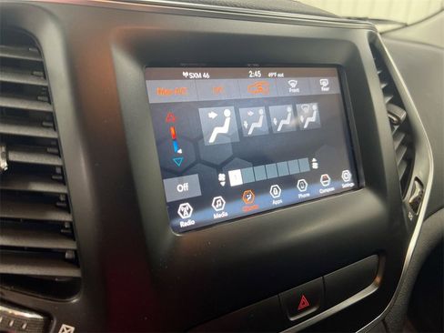 Used 2020 Jeep Cherokee Latitude image 15