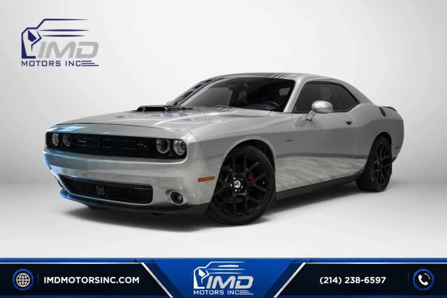 Used 2015 Dodge Challenger R/T Plus RWD image 1