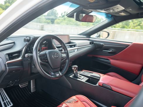 Used 2019 Lexus ES 350 F Sport w/ Accessory Package 2 FWD image 11