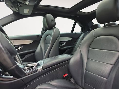 Used 2017 Mercedes-Benz C 300 4MATIC Sedan image 7