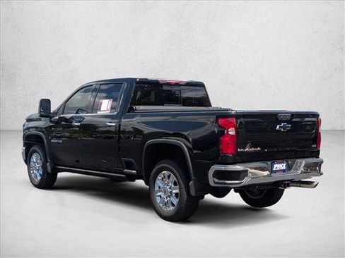 Used 2024 Chevrolet Silverado 2500 LTZ w/ LTZ Premium Package RWD image 7