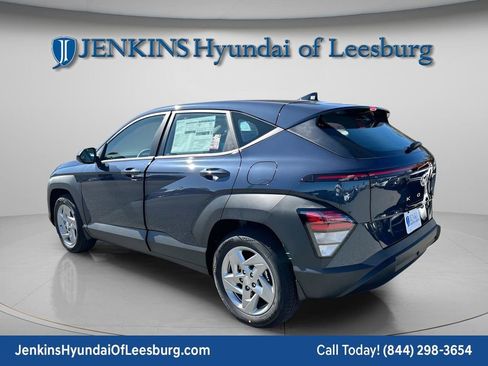 New 2026 Hyundai Kona SE image 7