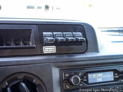 Used 2022 Ford E-350 and Econoline 350 Super Duty RWD image 14