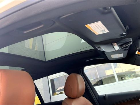 Used 2019 Mercedes-Benz GLC 300 GLC 300 w/ Leather Seating Package image 13