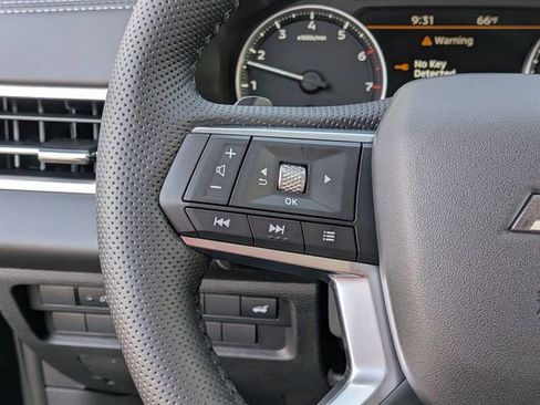 New 2026 Mitsubishi Outlander SE FWD image 16