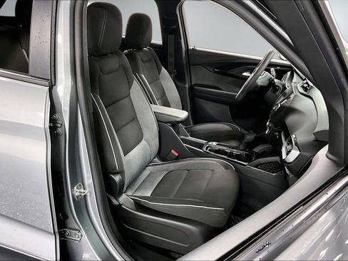 Used 2023 Chevrolet TrailBlazer LT AWD/4WD image 26