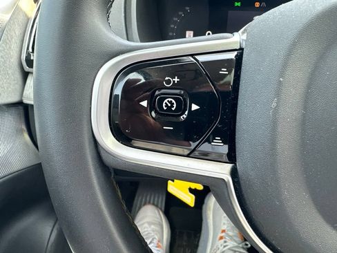 Used 2025 Volvo XC90 B6 Ultra w/ Protection Package Premier AWD/4WD image 15