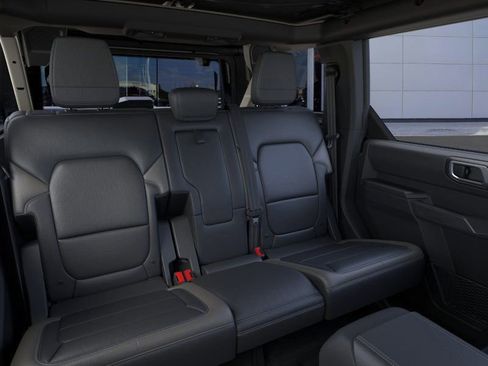 New 2025 Ford Bronco Outer Banks image 11