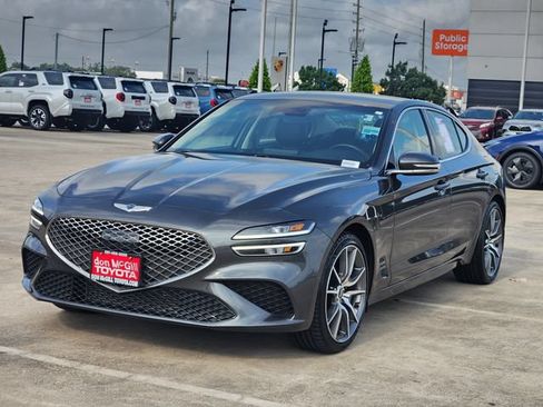 Used 2023 Genesis G70 2.0T RWD image 3
