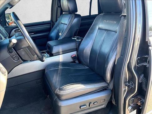 Used 2016 Ford Expedition Platinum RWD image 24
