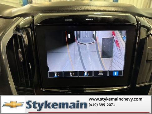Used 2022 Chevrolet Traverse RS image 42