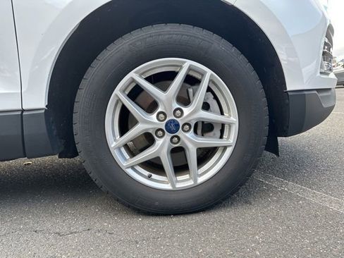 Certified 2022 Ford Edge SEL w/ Convenience Package image 42