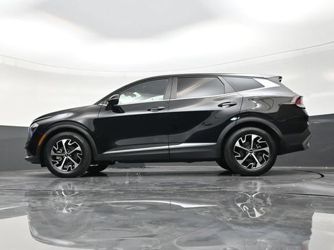 Used 2025 Kia Sportage EX FWD image 18
