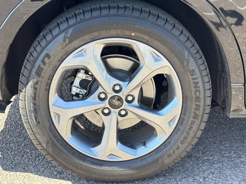 Used 2023 Ford Escape ST-Line w/ Tech Pack #1 FWD image 10