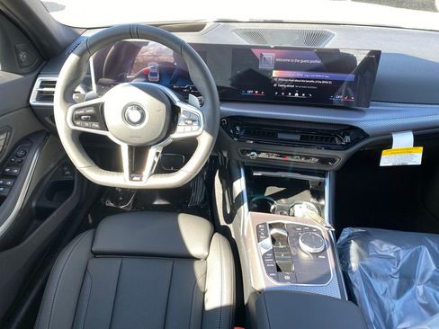 New 2026 BMW 330i xDrive 330i xDrive w/ M Sport Package image 9