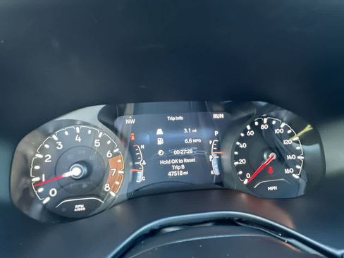 Used 2024 Jeep Compass Limited image 16