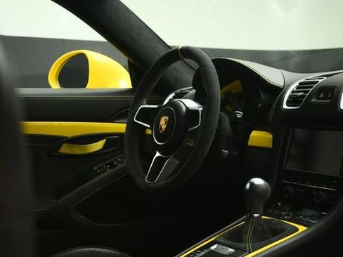 Used 2016 Porsche Cayman GT4 RWD image 36