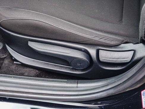 Used 2023 Hyundai Elantra SEL w/ Cargo Package image 24