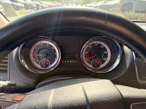 Used 2012 Dodge Grand Caravan SE FWD image 24
