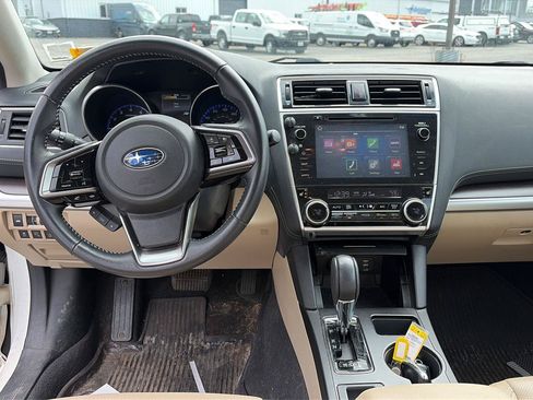 Used 2018 Subaru Legacy 2.5i Limited AWD/4WD image 2