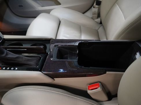 Used 2014 Cadillac XTS Luxury w/ Driver Awareness Package image 25