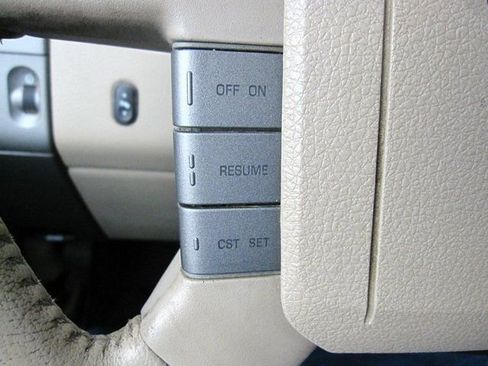 Used 2006 Ford F150 Lariat image 10