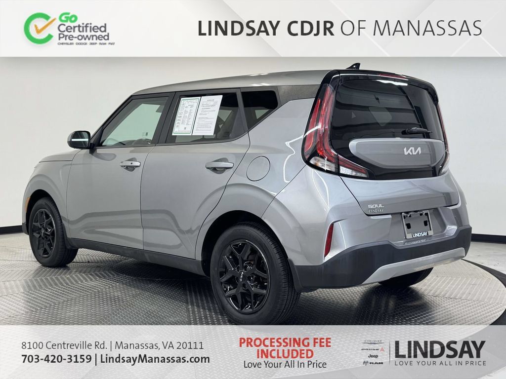 Used 2023 Kia Soul S FWD image 6