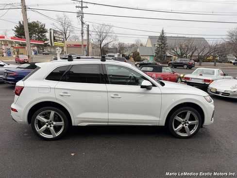 Used 2021 Audi SQ5 Premium image 14