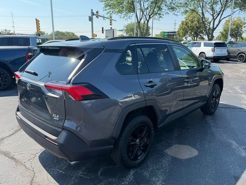 Used 2022 Toyota RAV4 XLE w/ XLE Grade Weather Package AWD/4WD image 14