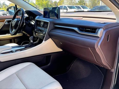 Used 2020 Lexus RX 350 w/ Premium Package image 19