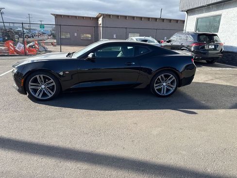 Used 2016 Chevrolet Camaro LT image 4